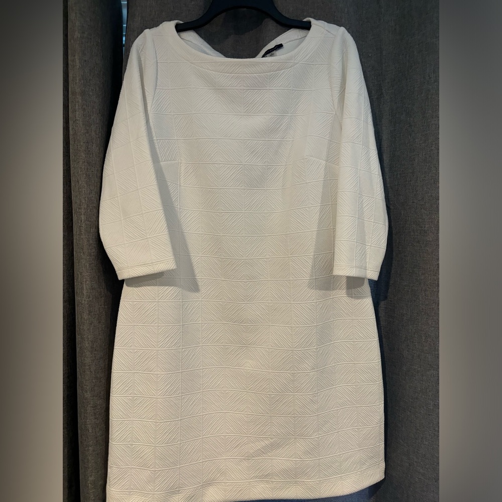 Tommy Hilfiger dress size 14. Worn only once. Good like new.